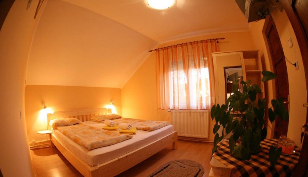 Csatari Pensiune Praid Room photo